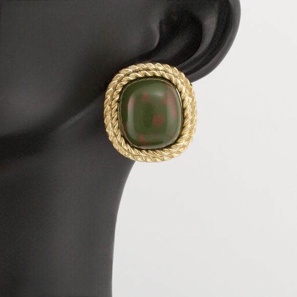 Vintage Sarah Coventry Faux Bloodstone Cabochon Clip On Earrings 1960s Retro - Picture 5 of 5